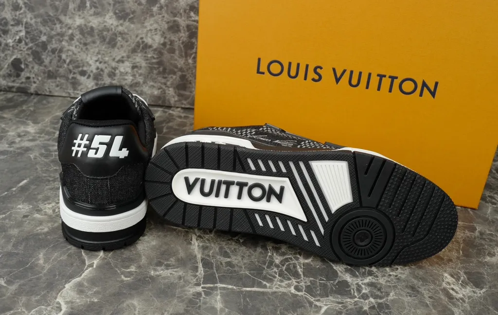 Louis Vuitton Shoe 